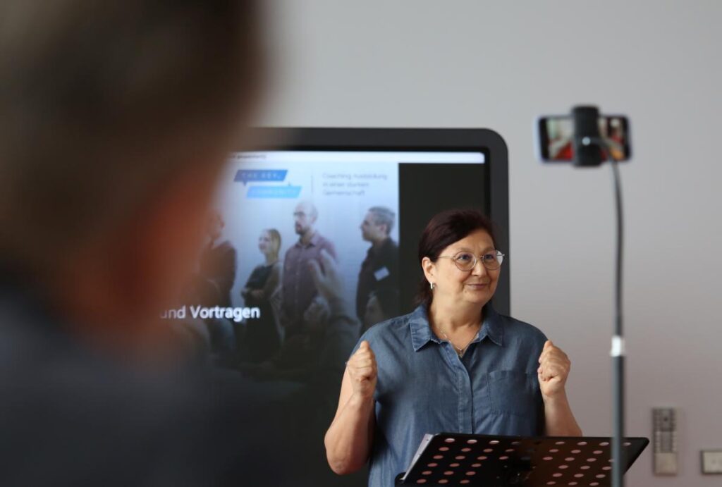 Vortrag Andrea Petersohn - sei im Hier und Jetzt.
